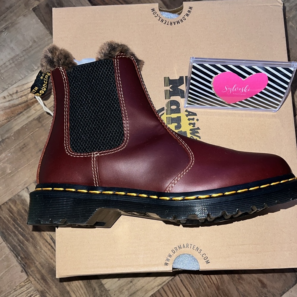 🔥DR MARTENS 2976 LEONORE FAUX FUR LINED CHELSEA BOOTS NWT - Picture 10 of 16